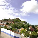 Charming Townhouse Vakantiehuis Óbidos